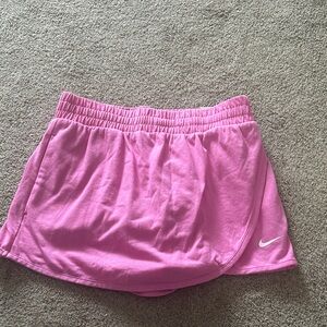 Nike pink Big girls Nike skort size M